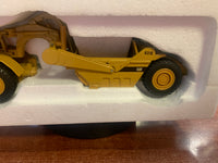 Caterpillar 631E Wheel Tractor Scraper 1/50 Scale ( Vintage ERTL, CAT) - Bitz & Buttons