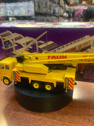 Caterpillar Mercedes SK Faun Telescopic Crane 1/55 Scale ( Vintage SIKO, CAT) - Bitz & Buttons