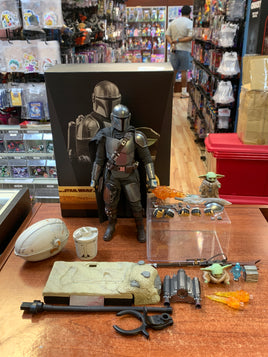 Mandalorian & Grogu TMS015 (Star Wars, Hot Toys) **COMPLETE** - Bitz & Buttons