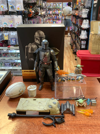 Mandalorian & Grogu TMS015 (Star Wars, Hot Toys) **COMPLETE** - Bitz & Buttons