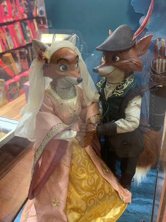 Robin Hood & Maid Marian (Disney Designer Series, Robin Hood) SEALED - Bitz & Buttons