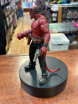 Hellboy No Horns 2007 (Hellboy, Gentle Giant) INCOMPLETE - Bitz & Buttons