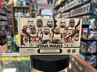 Captain Enoch & Thrawn’s Night Troopers (Star Wars Vintage Collection, Hasbro) **SEALED**
