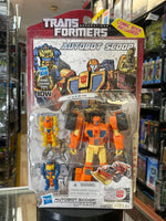 Autobot Scoop Deluxe Class (Transformers Generations Thrilling 30, Hasbro) - Bitz & Buttons