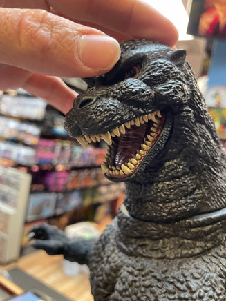 Ultimate Godzilla 18 Inch (Mezco Toys, Godzilla)LIGHT UP/SOUND - Bitz & Buttons