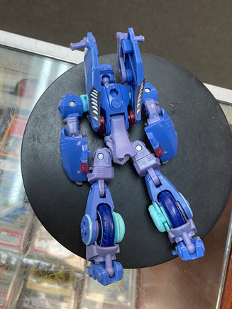 Chromia Deluxe Class (Transformers Legacy United, Hasbro) - Bitz & Buttons