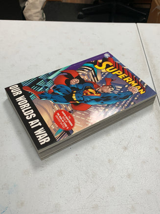 Superman Our Worlds At War (DC Comics Trade TPB, Superman) - Bitz & Buttons