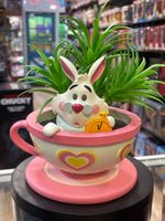 White Rabbit attraction Plant Statue (Walt Disney, Alice In Wonderland)