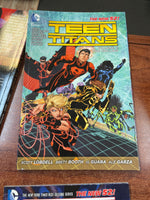 New 52 Teen Titans Vol 1-4 TPB (DC Universe, Comics)
