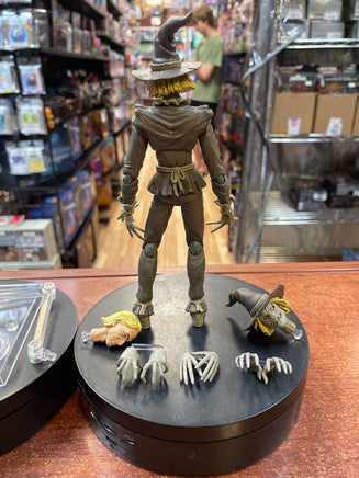 Scarecrow Hush Ver. No.229 (DC, Mafex) COMPLETE - Bitz & Buttons