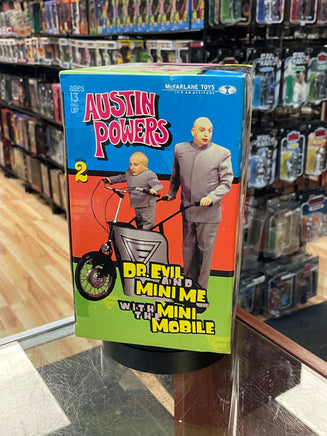 Dr.Evil & Mini Me (Austin Powers, Vintage McFarlane) SEALED - Bitz & Buttons
