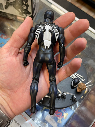 Spider-Man Black Costume Comic Ver. 147 (Medicom Mafex, The Amazing Spider-Man) OPEN\COMPLETE - Bitz & Buttons