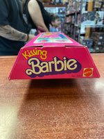 Kissing Barbie #2597 (Barbie, Mattel) **NEW** - Bitz & Buttons