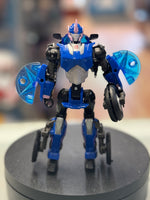 Arcee Deluxe (Transformers Legacy, Hasbro) Complete