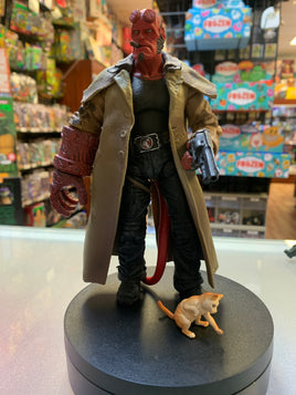 Hellboy with Accessories  (Hellboy, Mezco)