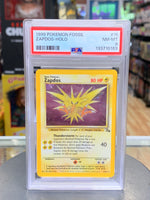 Zapdos Holo Fossil 15/62 (Pokemon, Wizard) **PSA 8**