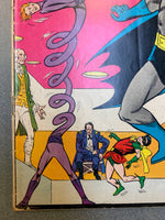 Museum Of Mixed-Up Men #331 (DC Comics, Detective Comics)