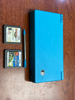 DSi  Light Blue 146910 (Nintendo, Handheld Gaming)