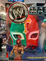 Rey Mysterio Red/Green Mask  5102 (WWE Ruthless Aggression, Jakks Pacific)