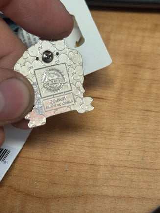 Yellow Hat Classic Dumbo (Walt Disney World, Pin Traders) - Bitz & Buttons