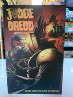 Blick in die Faust von Dredd (Hallo, Judge Dredd) VERSIEGELT