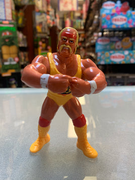 Bear Hug Hulk Hogan 3839 (Vintage WWF WWE, Hasbro)