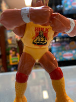 Bear Hug Hulk Hogan 3839 (Vintage WWF WWE, Hasbro)