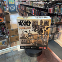 IG-11 w/ Grogu (Mandalorian, Medicom) Complete - Bitz & Buttons