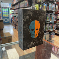 Deathrstroke Stab of the Hades (DC, MixMax) Complete - Bitz & Buttons