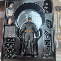 Batman Sovereign Knight (DC, Mezco One:12) Complete