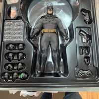 Batman Sovereign Knight (DC, Mezco One:12) Complete