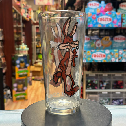 Wile E Coyote Portrait (Vintage Glass, Looney Tunes) - Bitz & Buttons