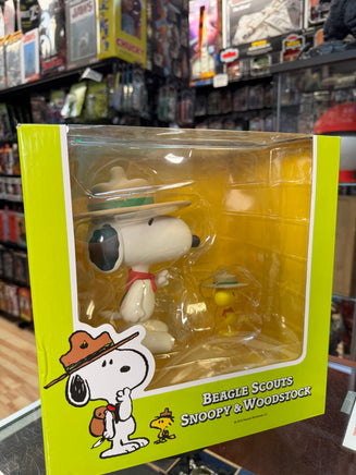 Beagle Scouts Snoopy & Woodstock (Charlie Brown Peanuts, Medicom) SEALED - Bitz & Buttons