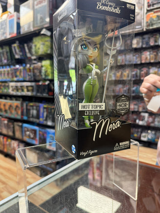 Hera Noir Hot Topic (DC Bombshells, Cryptozoic Entertainment) - Bitz & Buttons