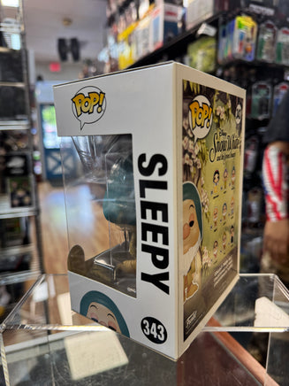 Sleepy #343 (Funko Pop, Disney Snow White) - Bitz & Buttons