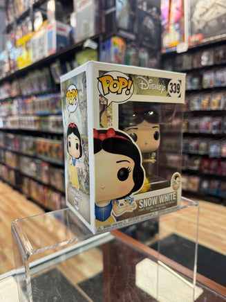 Snow White #339 (Funko Pop, Disney) - Bitz & Buttons