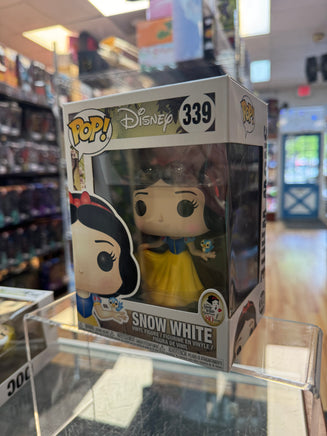 Snow White #339 (Funko Pop, Disney) - Bitz & Buttons