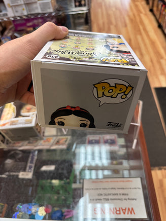 Snow White #339 (Funko Pop, Disney) - Bitz & Buttons