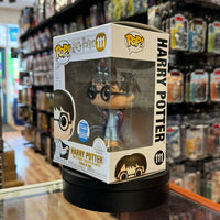 Harry Potter W/ Invisibility Cloak #111 Limited Edition (Funko Pop!, Harry Potter)