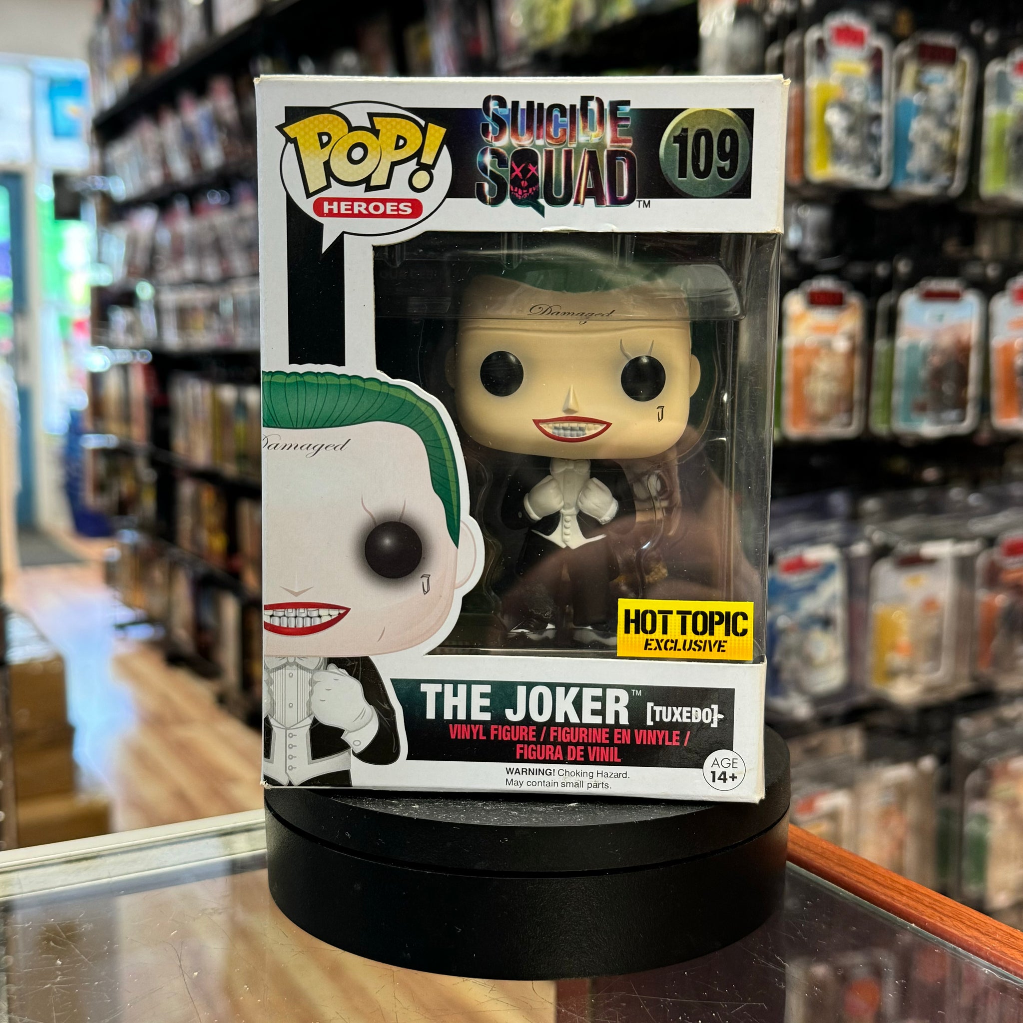 The Joker Tuxedo 109 Hot Topic Funko Pop Suicide Squad Bitz Buttons