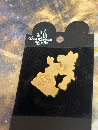 Safari Minnie Pin Adventure (Disney, Pin Traders) - Bitz & Buttons