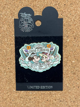 Mickey & Minnie Grand Floridian Resort (Disney, Pin Traders) - Bitz & Buttons