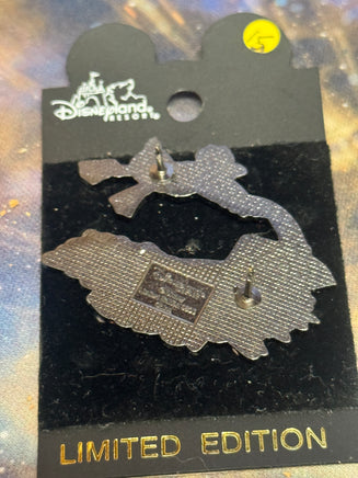 Donald Duck Surfer Summer 2001 (Disney, Pin Traders) - Bitz & Buttons