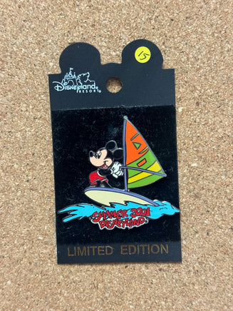 Mickey Mouse Surfer Summer 2001 (Disney, Pin Traders) - Bitz & Buttons