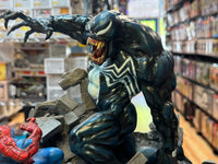 Spider-Man vs Venom Diorama Statue (Vintage Bowen Designs, Marvel) **No Box** - Bitz & Buttons