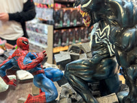 Spider-Man vs Venom Diorama Statue (Vintage Bowen Designs, Marvel) **No Box** - Bitz & Buttons