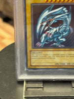 SDK-001 Blauäugiger weißer Drache 2002 (Kazuki, Yu Gi Oh) ** PSA-Bewertung 8 ** 