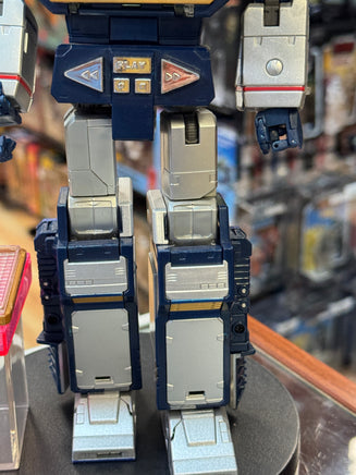 Soundwave MP-13 with Accessories KO (Transformers Masterpiece, 3rd Party) - Bitz & Buttons