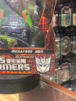 Megatron Voyager Class Asian Exlcusve (Transformers Generations, Hasbro) SEALED