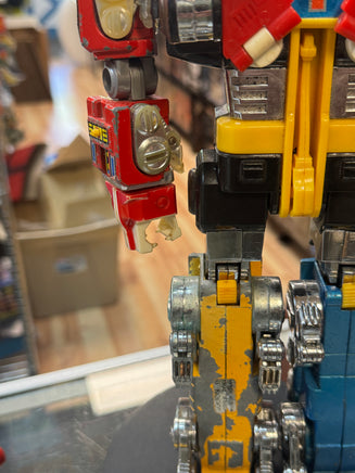 Deluxe Diecast Lion Force with Accessories (Vintage Voltron, Matchbox) - Bitz & Buttons